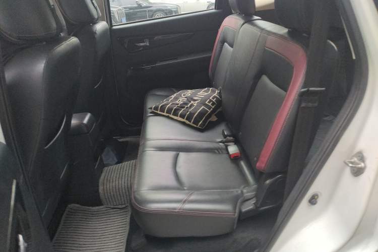 Used HYOSOW S3 2016 1.5L Manual Comfort Version China V Left Rear Seat