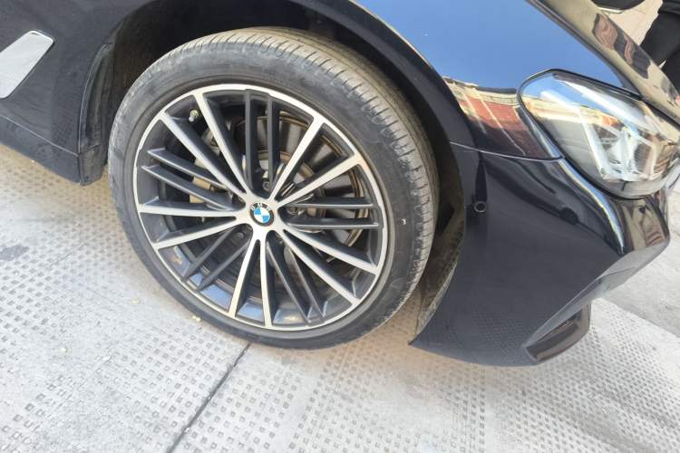 Used BMW 5 Series 2021 Facelifted 530Li Leading Edition M Sport Package