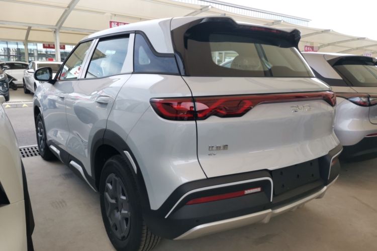 Used BYD Yuan UP 2025 Model 301KM Leading Version Exterior 2