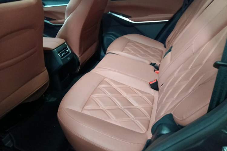 Used CHANGAN CS75 PLUS 2023 3rd Generation 2.0T Automatic Prestige Version Left Rear Seat