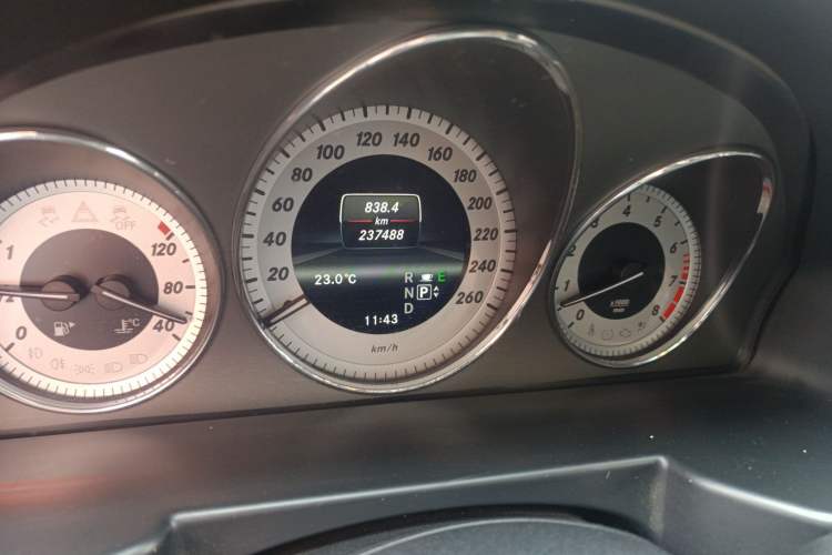 Used Mercedes-Benz GLK-Class 2013 GLK 300 4MATIC Fashion Model