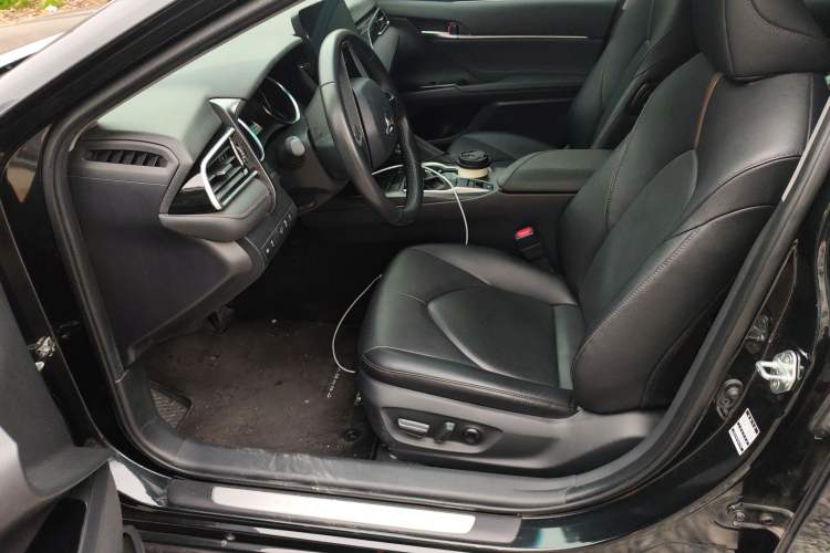 Used Toyota Camry 2023 2.0G Luxury Edition