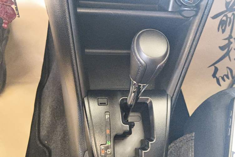 Used Toyota YARiS L Zhi Xiang 2020 1.5L CVT Leading Edition Gear Lever