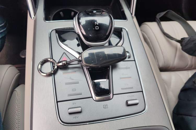 Used BYD Tang New Energy 2025 DM-i 115KM Flagship Model
