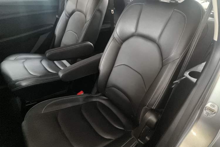 Used Baojun 530 2020 1.5T CVT Luxury Connected Version 6 Seats
