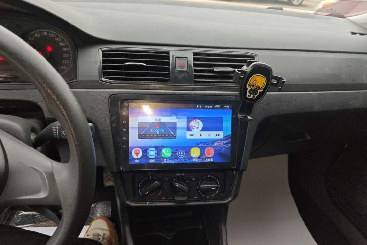 Used Volkswagen Santana 2016 1.6L Manual Fashion Edition