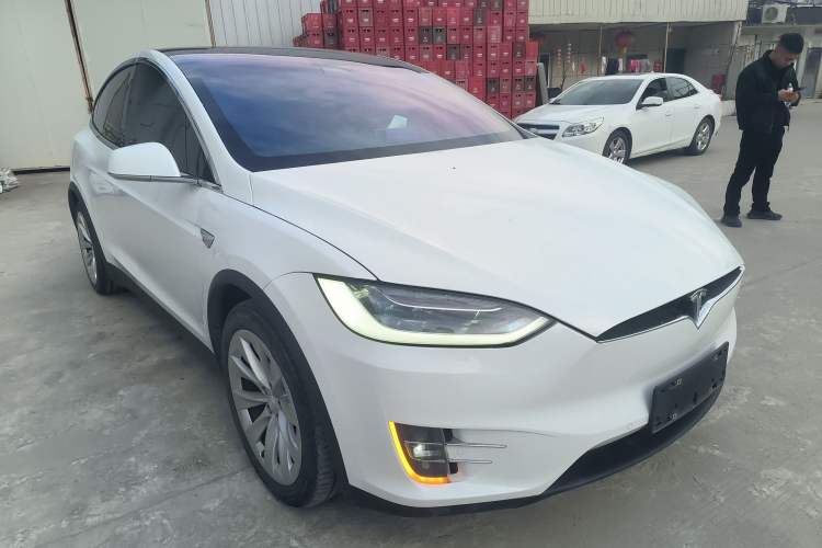 Used Tesla Model X 2019 Long-Range Version
