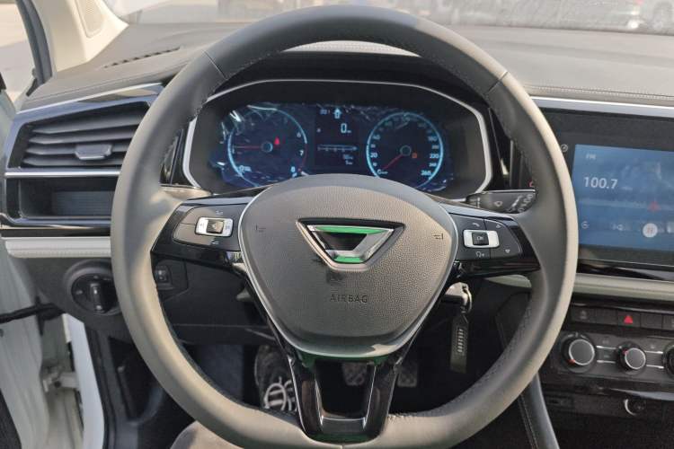 Used Jetta VS5 2024 280TSI Manual Pioneer Edition