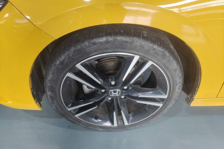 Used Honda Integra 2023 HATCHBACK 240TURBO CVT Phantom Night Deluxe Edition Left Front Wheel Hub