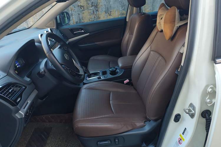 Used BYD S7 2015 2.0T Upgraded Automatic Luxury Version
