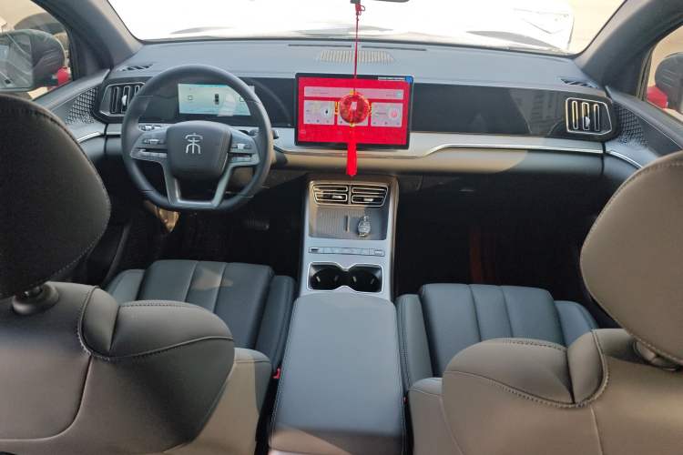 Used BYD Song Pro New Energy 2026 Model DM-i 133KM Progressive Version Center Console