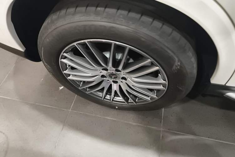 Used Mercedes-Benz GLC 2024 Refreshed GLC 300 L 4MATIC Dynamic Version 5 Seats