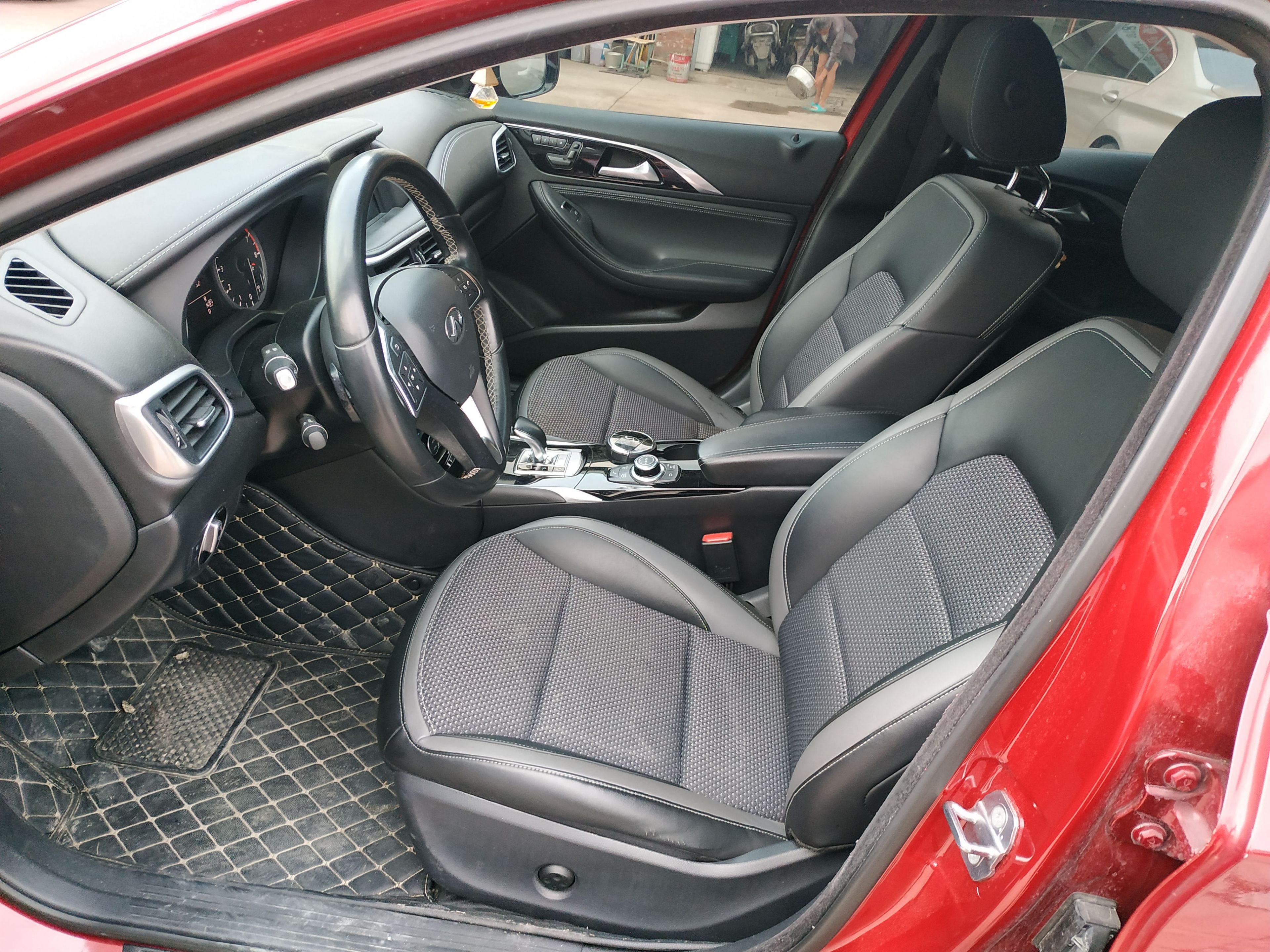 Interior delantero