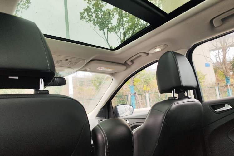 Used Ford Kuga 2013 1.6L GTDi Two-Wheel-Drive Trend Model