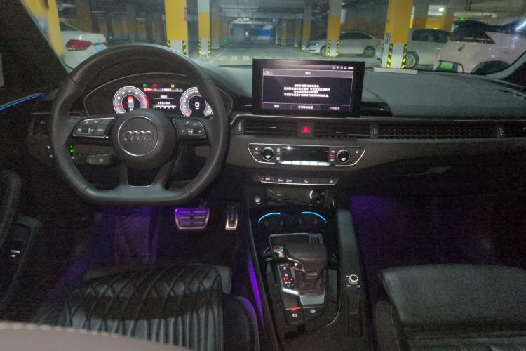 Used Audi A4L 2024 40 TFSI Luxury Dynamic Edition
