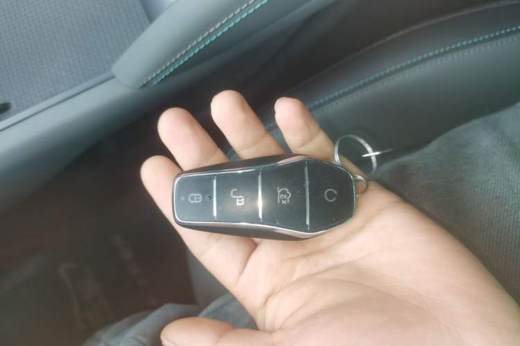 Used BYD Qin L 2024 DM-i 80KM Beyond Model Vehicle Key