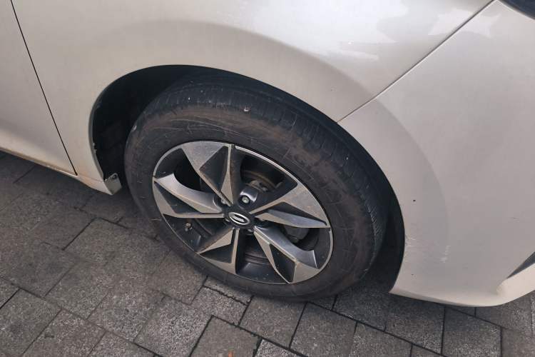 Used GAC Trumpchi M6 2023 PRO 270T DCT Luxury Edition Right Front Wheel Hub