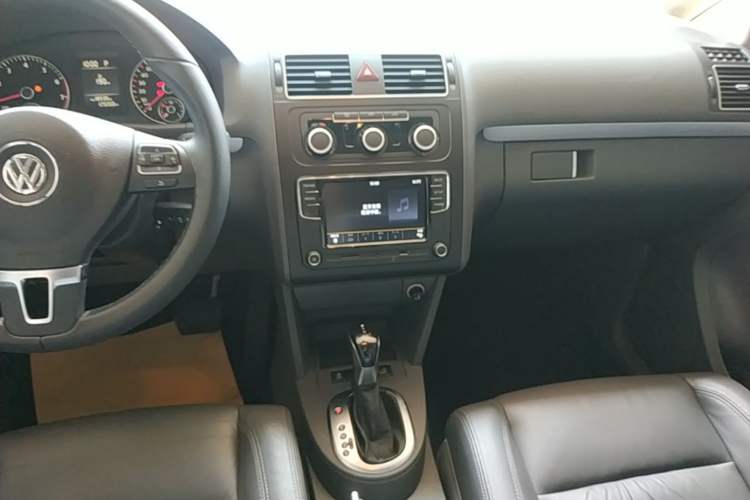 Used Volkswagen Touran 2015 1.4T DSG Comfort Edition 5 Seats