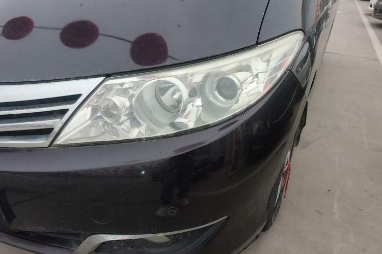 Used BYD M6 2015 2.4L Automatic Luxury Model