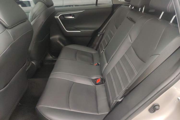 Used Toyota Wildlander 2023 2.0L CVT Two-Wheel Drive Luxury PLUS Edition Left Rear Seat