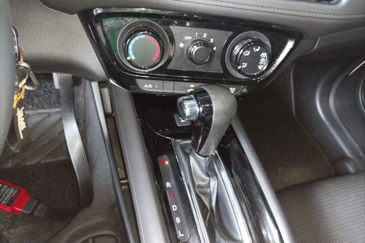 Used Honda Vezel 2020 1.5L CVT Elite Edition