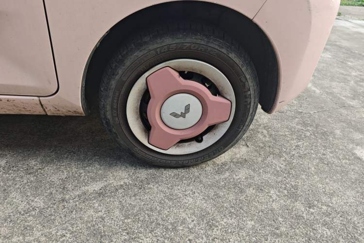 Used Wuling Hongguang MINIEV 2022 Macaron Premium Model – Lithium Iron Phosphate