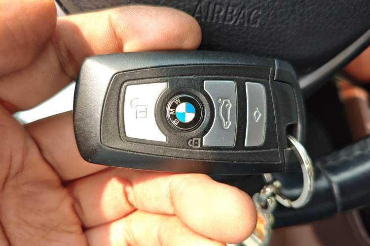 Used BMW 5 Series 2017 520Li Elegant Edition
