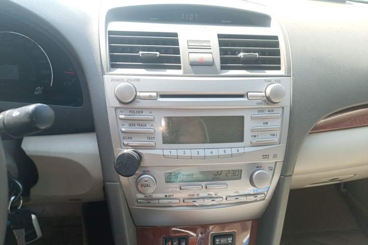 Used Toyota Camry 2013 200G Classic Luxury Edition