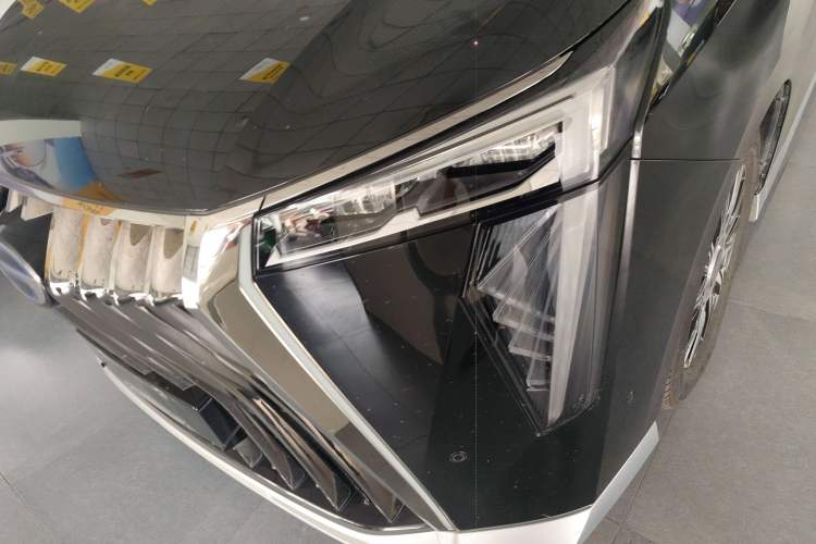 Used GAC Trumpchi E9 2023 E9 Master Model Left Front Headlight