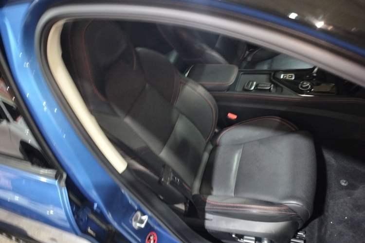 Used Lynk & Co 02 2018 2.0T DCT 4x4 Sport Pro Edition China V Standard