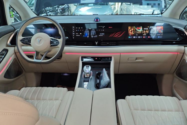 Used VOYAH Dream 2024 PHEV Ultra-Long Range Flagship Edition