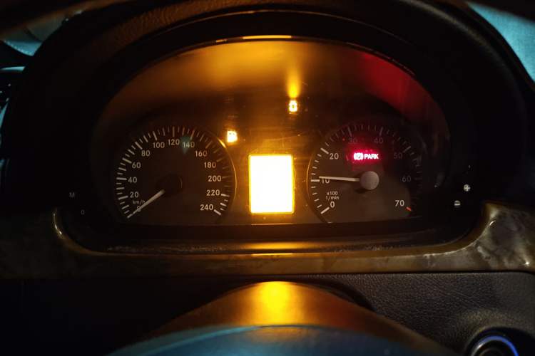 Used Mercedes-Benz Vito 2013 3.0L Elite Edition
