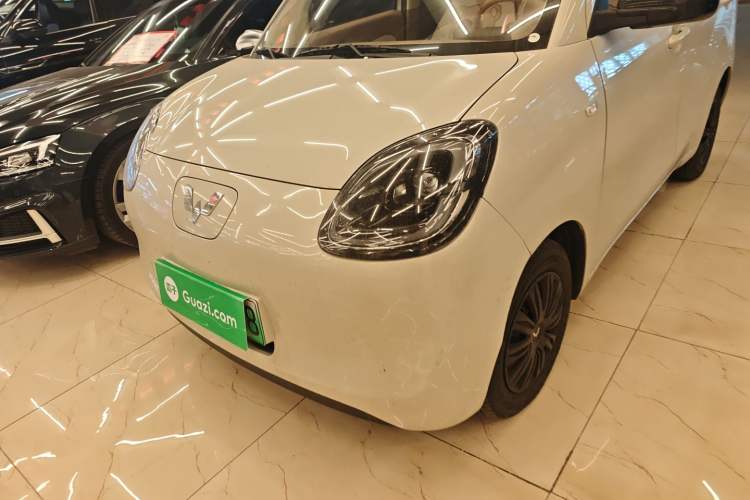 Used Wuling Hongguang MINIEV 2025 Four-Door Version Advanced Edition Left Front Headlight
