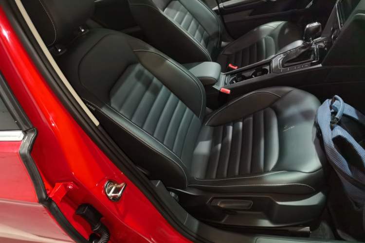 Used Volkswagen Lamando 2019 280TSI DSG Comfort Edition China VI standard
