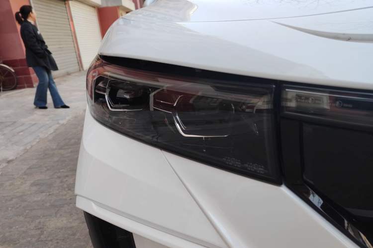 Used VOYAH FREE 2024 Ultra-Long Range Intelligent Driving Version Exterior 6