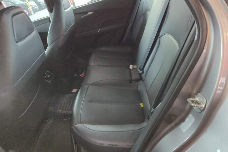 Used CHANGAN Eado DD 2023 Blue Whale NE 1.5T GDI DCT Navigation Model Left Rear Seat