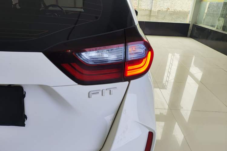 Used Honda Fit 2021 1.5L CVT Trend Edition