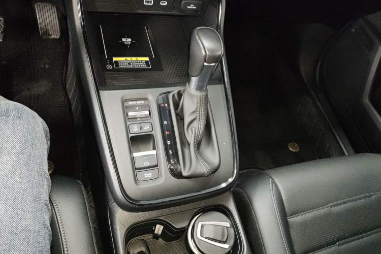 Used Honda CR-V 2024 240TURBO Two-Wheel-Drive FENGSHANG Edition 5 Seats Gear Lever