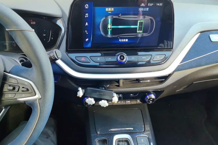 Used Chevrolet Menlo 2021 Mickey Magic Nebula Edition