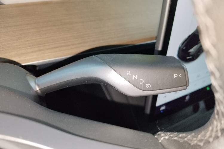 Used Tesla Model Y 2021 Standard Range Rear-Wheel Drive Version
