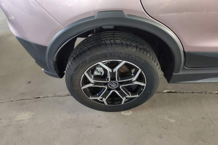 Used BYD Yuan Pro 2023 401KM Luxury Version Right Rear Wheel Hub