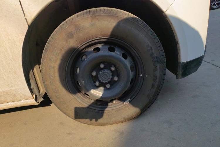 Used Farizon Super VAN 2024 Zhifu Edition Mid-axle Low-Roof 83 kWh
