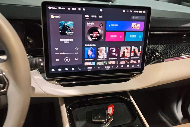 Used Zeekr 009 2022 WE Edition Audio And AC Panel