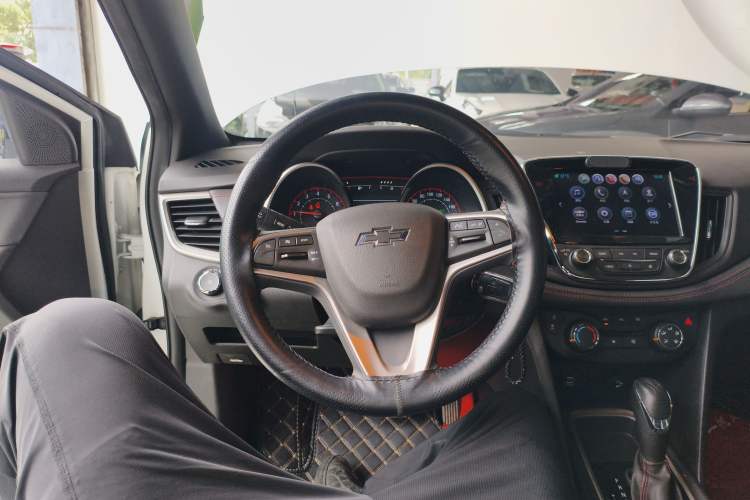 Used Chevrolet Monza 2019 RS 330T Automatic Comfort Edition China VI Standard Steering Wheel