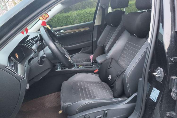 Used Volkswagen Magotan 2020 380TSI DSG Luxury Version Left Front Seat