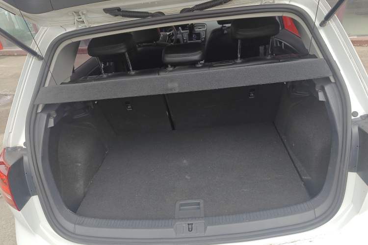 Used Volkswagen Golf 2017 230TSI Automatic Comfort Edition – Celebrating Milestone of One Million Units