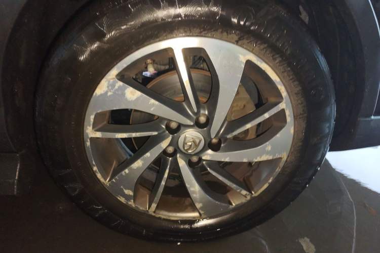 Used Baojun 560 2017 Rhythmic Edition 1.5T Manual Enjoyment Model Right Front Wheel Hub