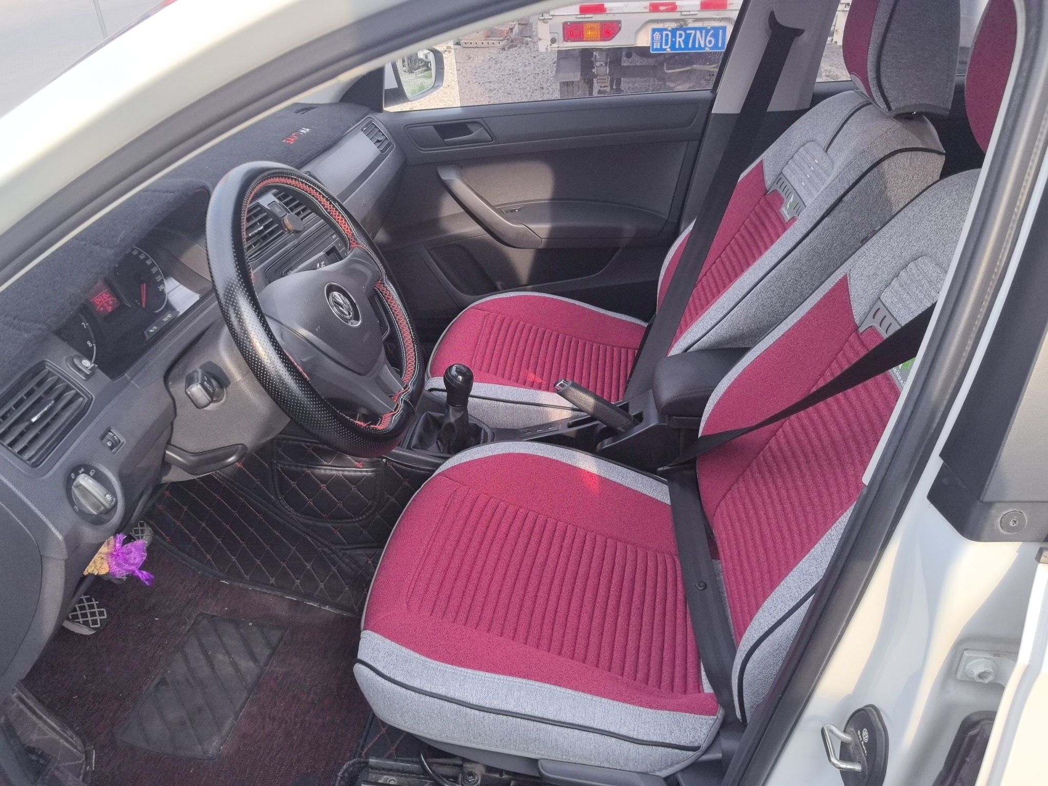 Interior delantero