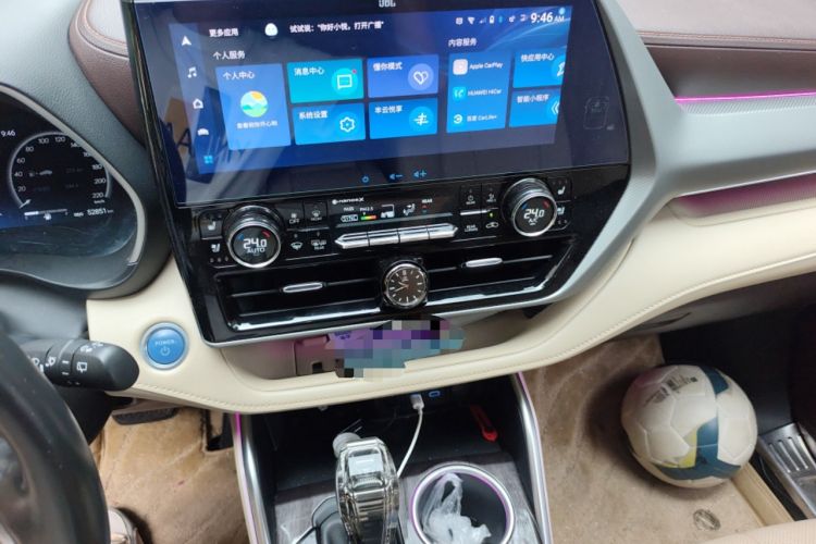 Used Toyota Highlander 2022 Dual-Engine 2.5L Four-Wheel Drive Supreme Edition 7-Seater Audio And AC Panel