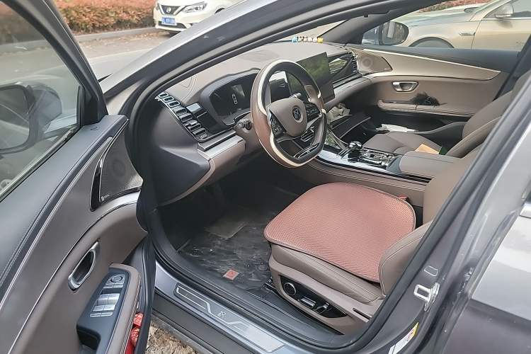 Used BYD Han 2020 DM Four-Wheel Drive Performance Edition Luxury Model
